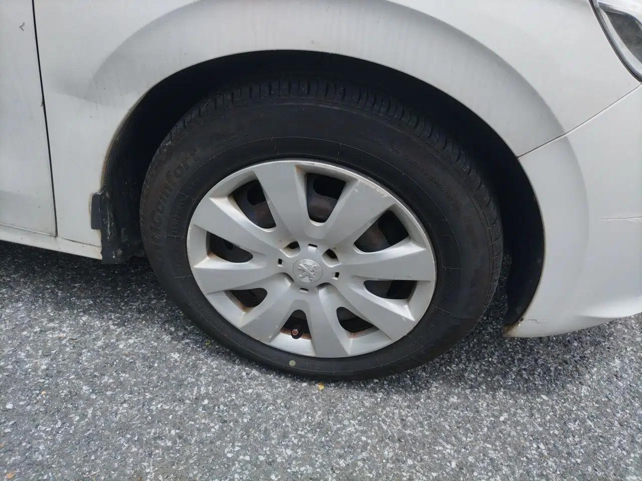 Peugeot 301 2016 1.6L Manual Comfort Edition — миниатюра 8