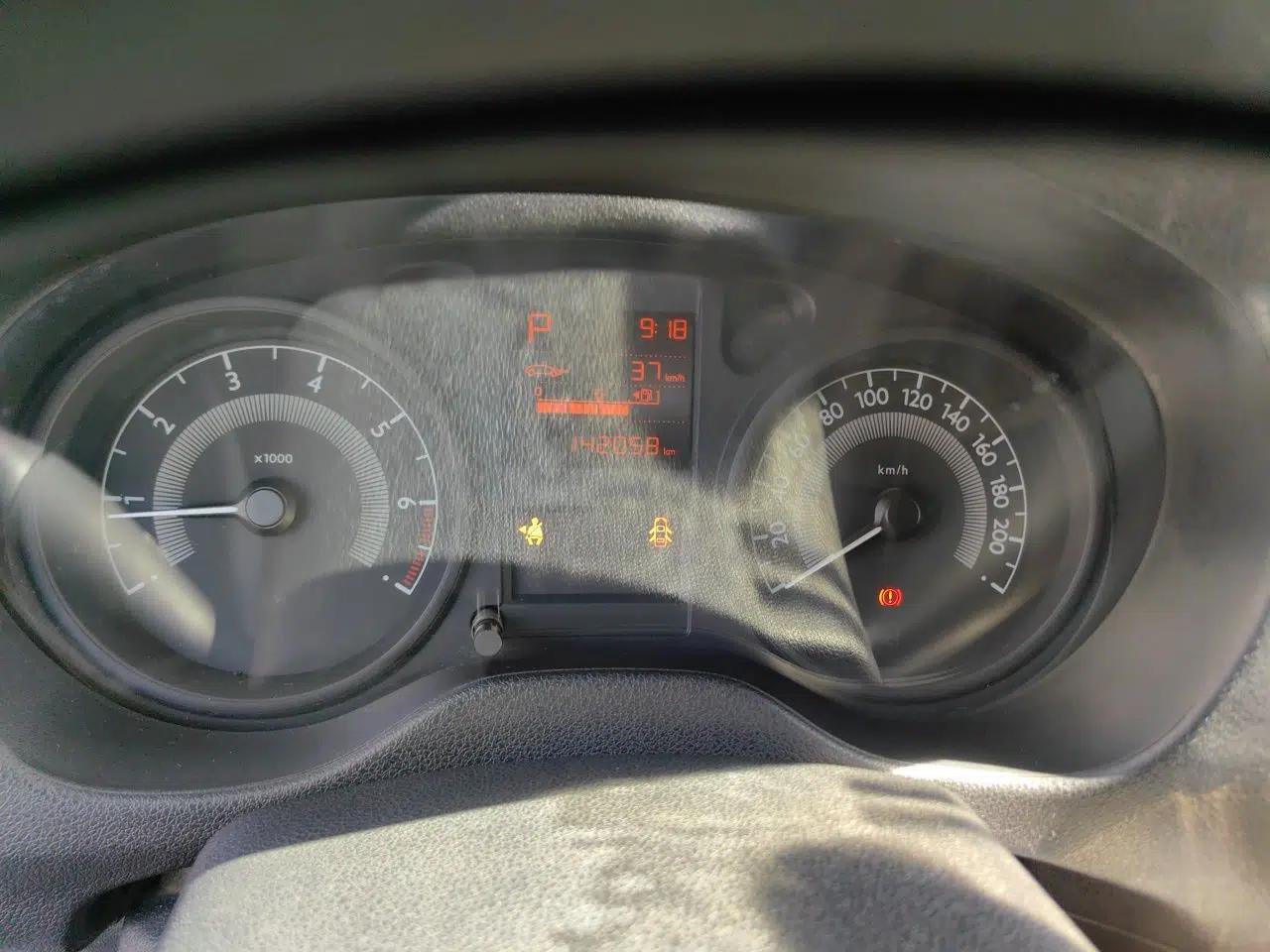 Peugeot 301 2016 1.6L Automatic Comfort Edition — миниатюра 13
