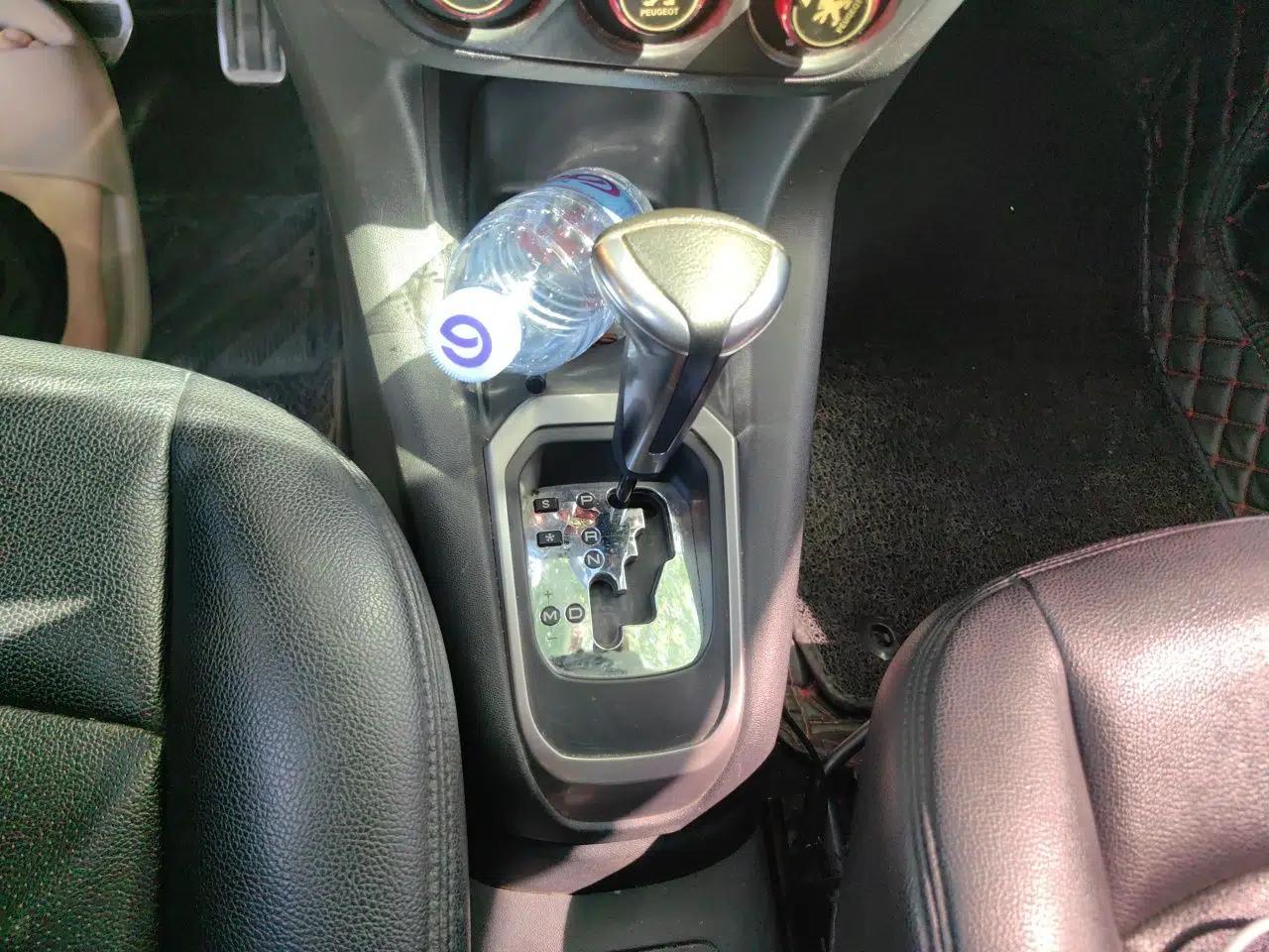 Peugeot 301 2016 1.6L Automatic Comfort Edition — миниатюра 15
