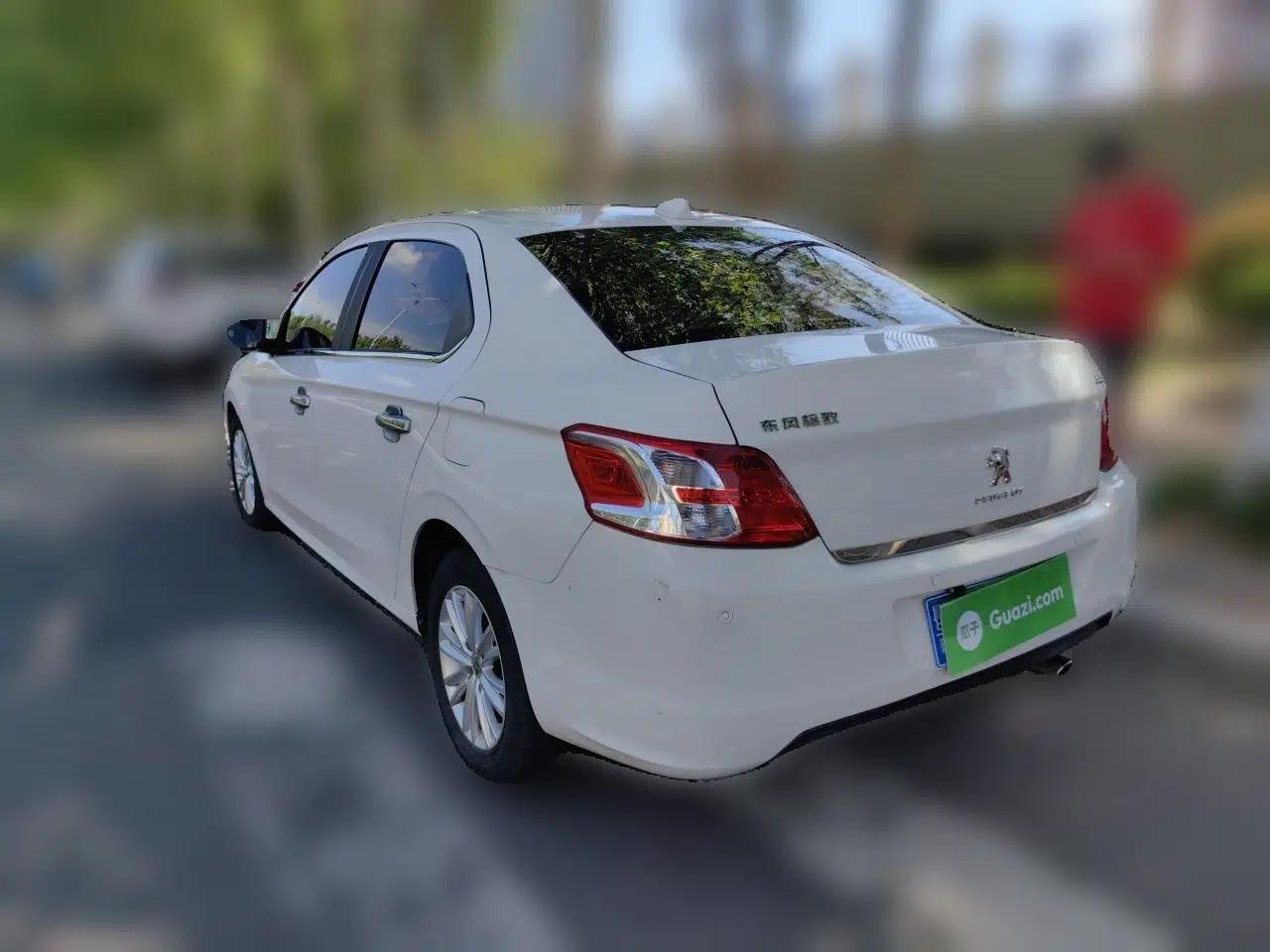 Peugeot 301 2016 1.6L Automatic Comfort Edition — миниатюра 4