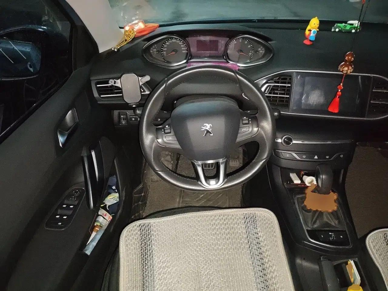 Peugeot 308S 2015 1.2T Automatic Jingchi Edition — миниатюра 11