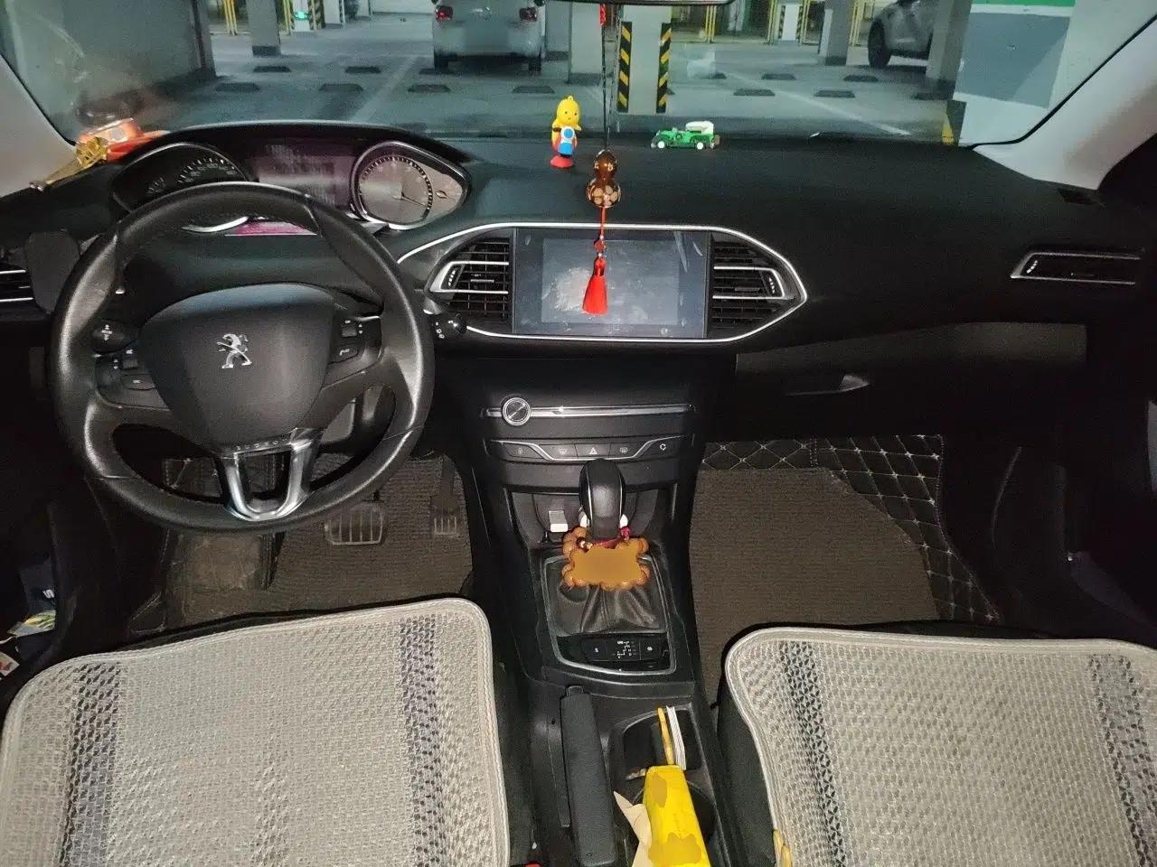 Peugeot 308S 2015 1.2T Automatic Jingchi Edition — миниатюра 10