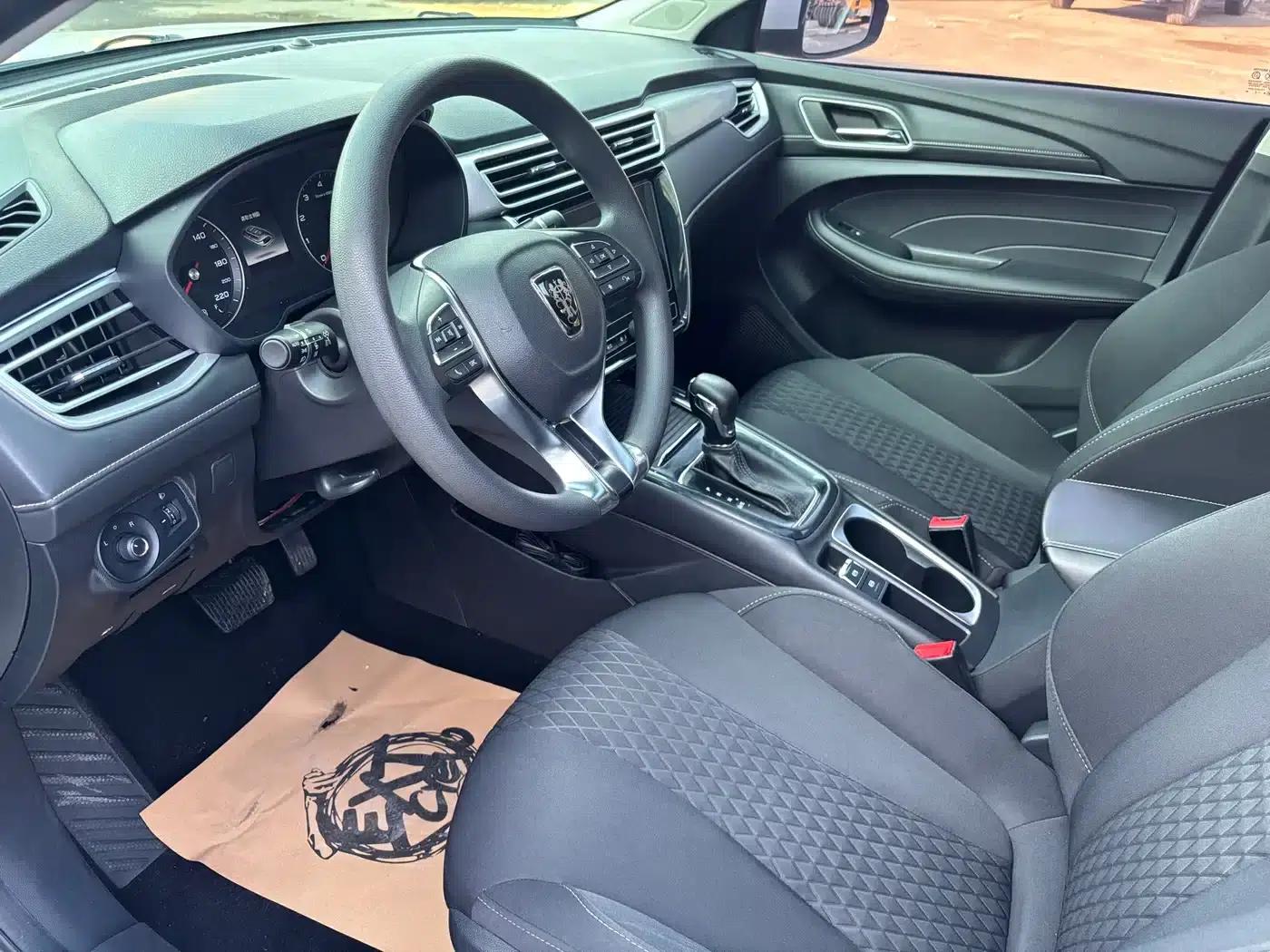 Roewe i5 2019 1.5L Automatic 4G Connected Langyue Edition — миниатюра 3