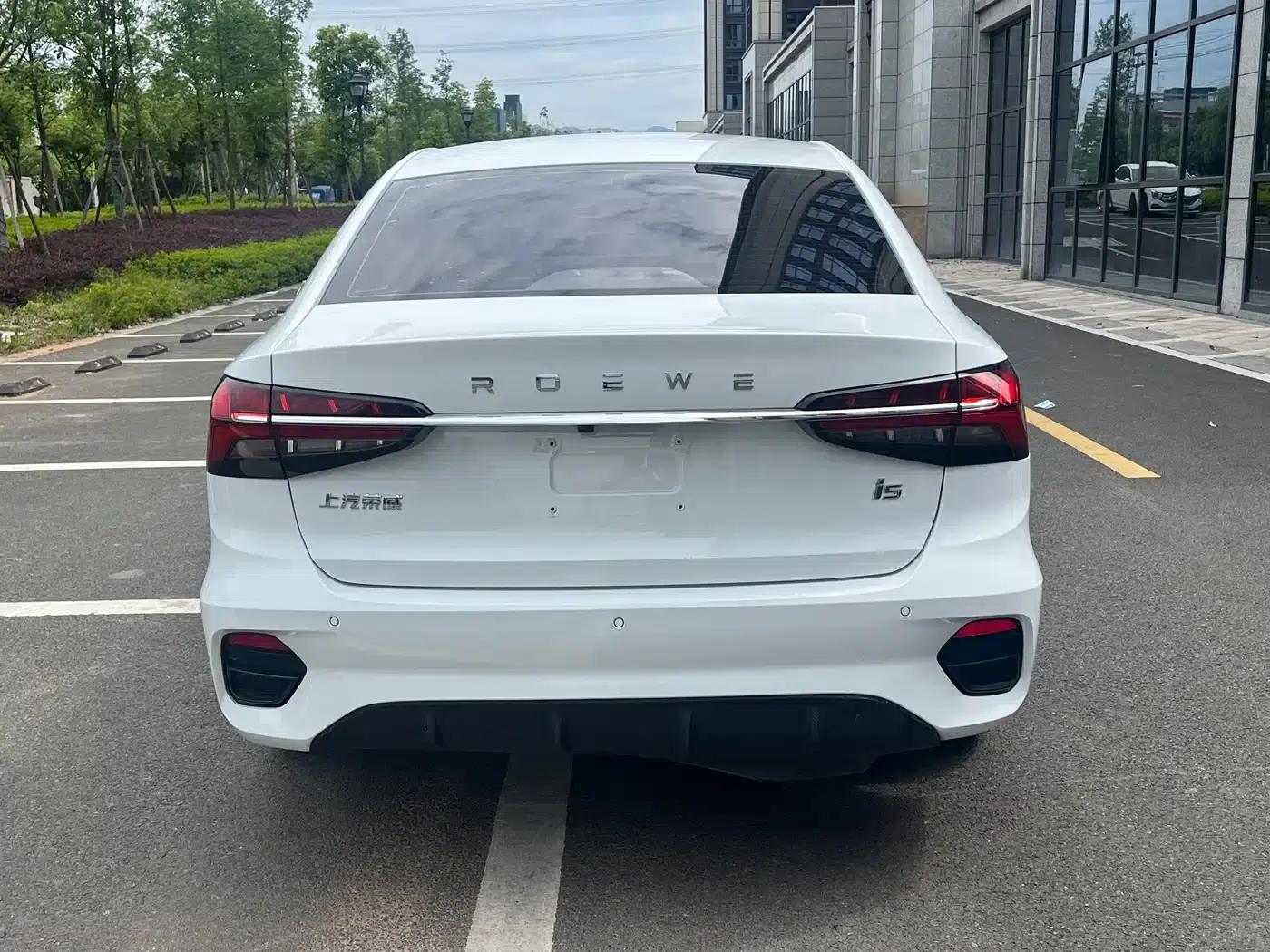 Roewe i5 2021 1.5L Manual Platinum Edition — миниатюра 5