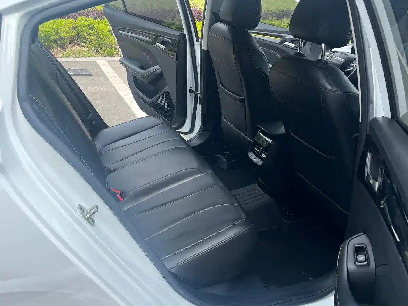 Roewe i5 2021 1.5L Manual Platinum Edition — миниатюра 10