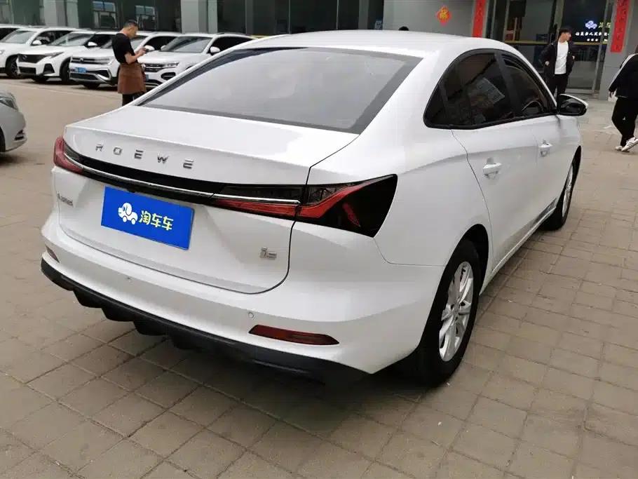 Roewe i5 2023 1.5L Manual Comfort Edition — миниатюра 3