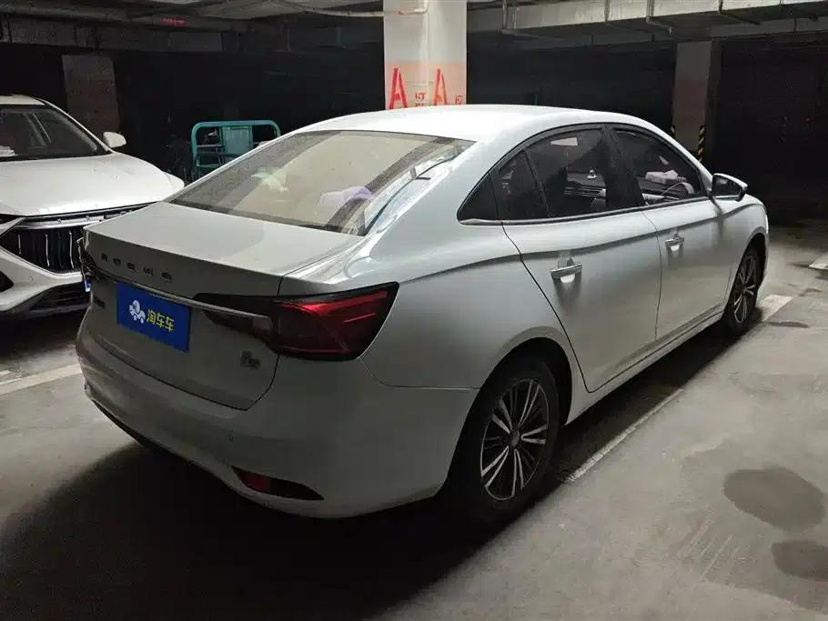 Roewe i5 2019 1.5L Automatic 4G Connected Flagship Edition — миниатюра 3