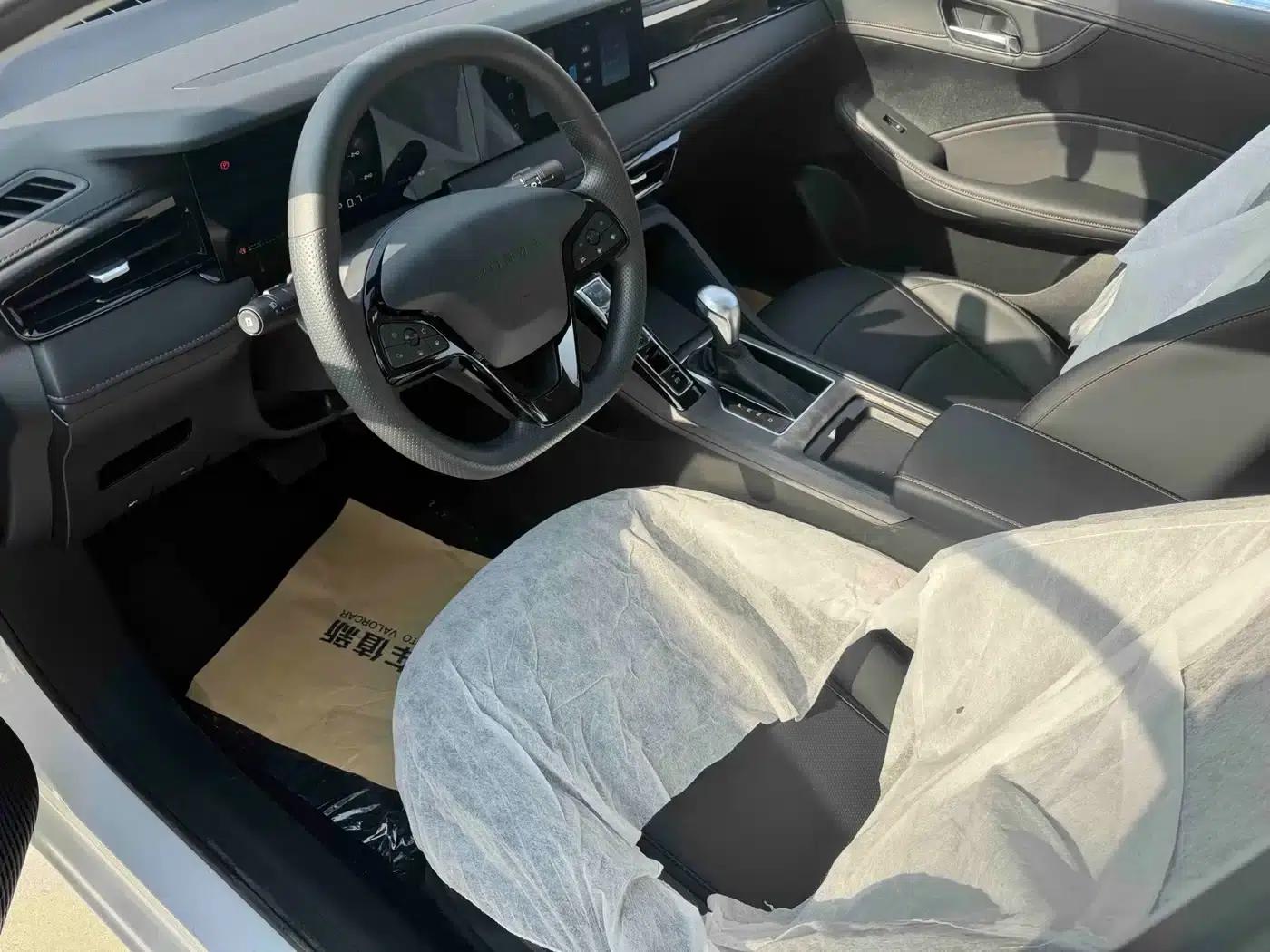 Roewe i5 2023 1.5L CVT Luxury Edition — миниатюра 7