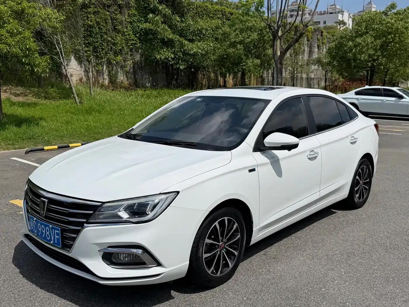 Roewe i5 2020 1.5L Automatic 4G Connected Leading Flagship Edition — миниатюра 2