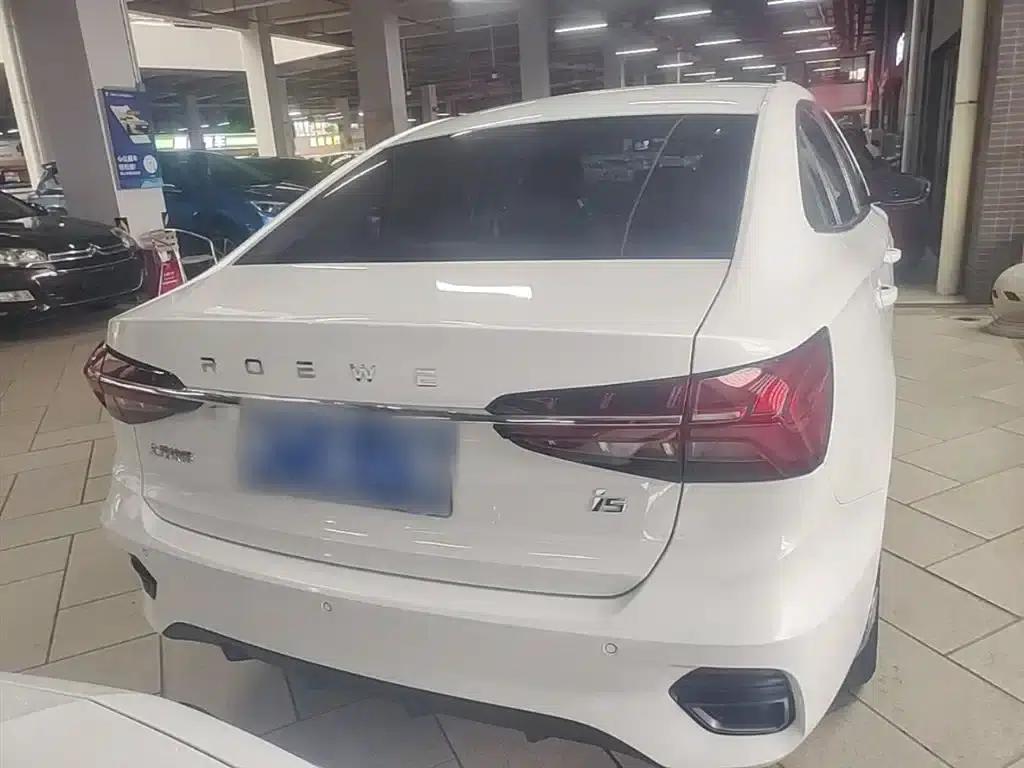 Roewe i5 2021 1.5L CVT Star Edition — миниатюра 6