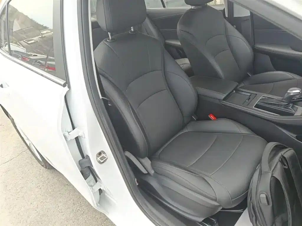 Roewe i5 2023 1.5L CVT Luxury Edition — миниатюра 25