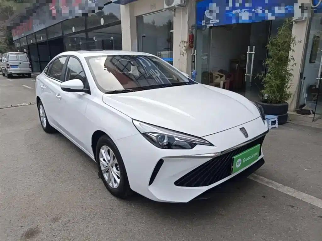 Roewe i5 2023 1.5L CVT Luxury Edition — миниатюра 4