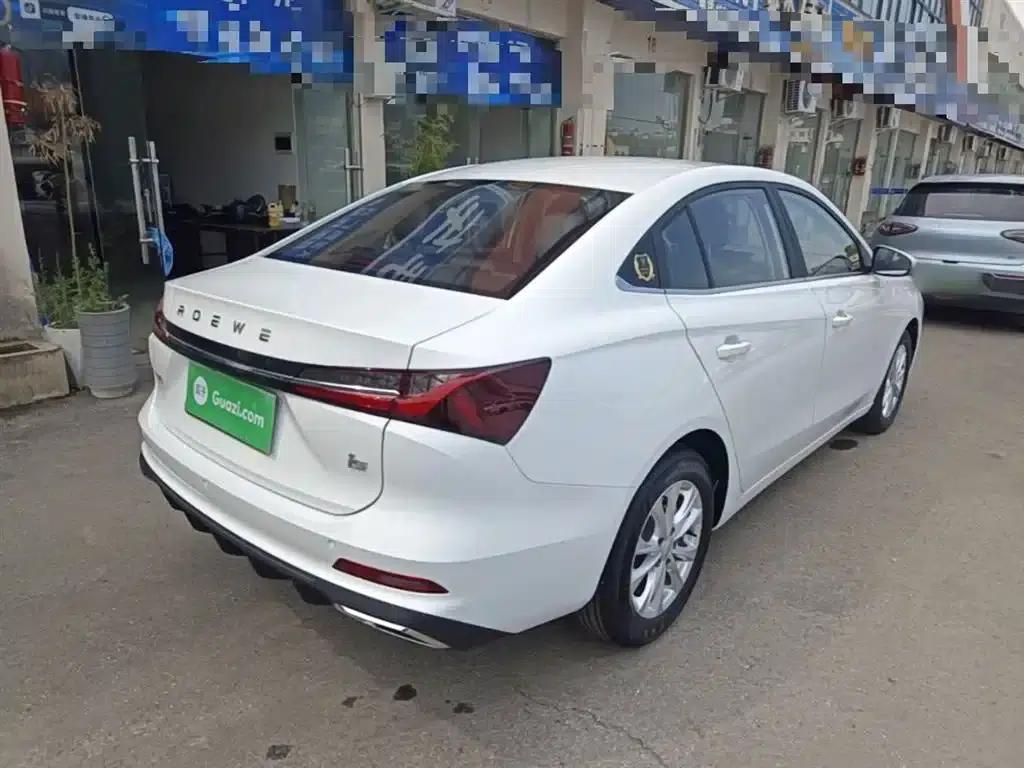 Roewe i5 2023 1.5L CVT Luxury Edition — миниатюра 7