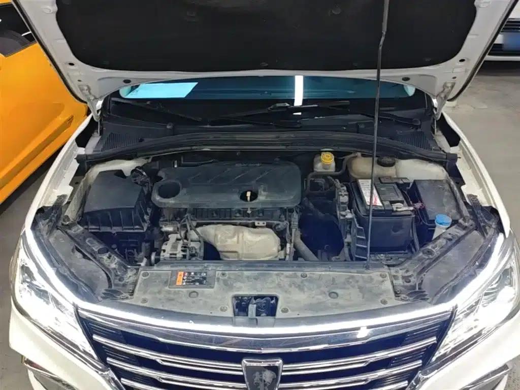 Roewe i5 2019 1.5L Manual 4G Connected Flagship Edition — миниатюра 20