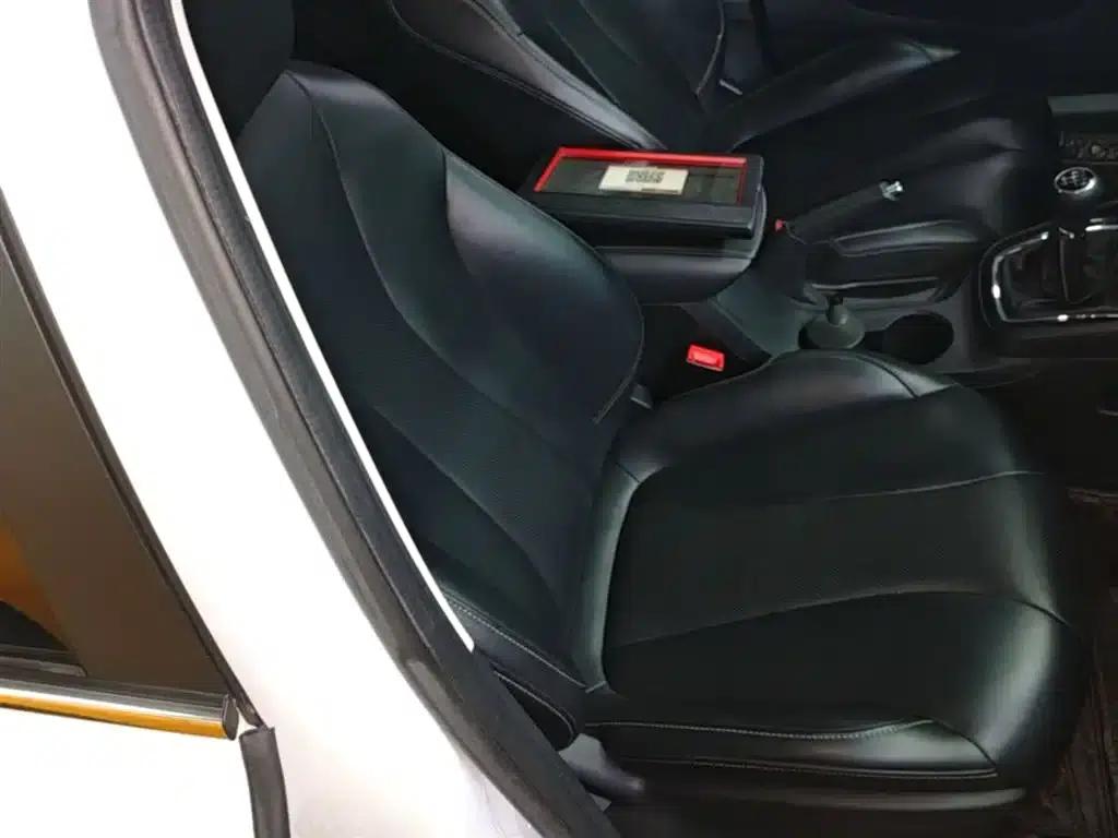 Roewe i5 2019 1.5L Manual 4G Connected Flagship Edition — миниатюра 25