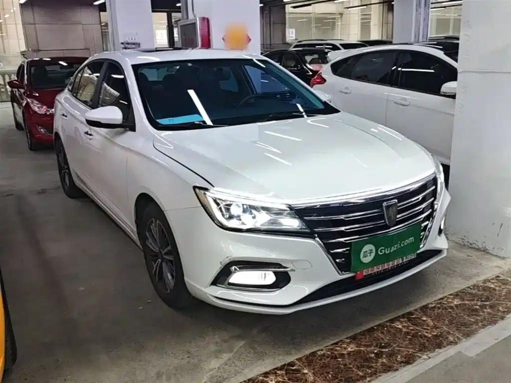 Roewe i5 2019 1.5L Manual 4G Connected Flagship Edition — миниатюра 4