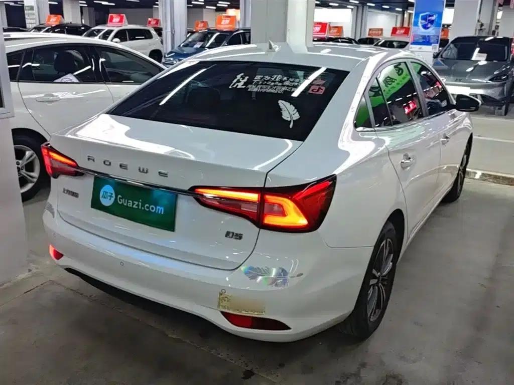 Roewe i5 2019 1.5L Manual 4G Connected Flagship Edition — миниатюра 7