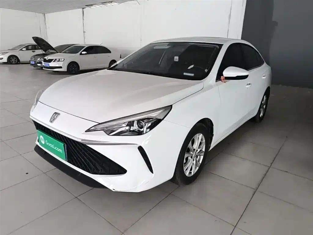 Roewe i5 2023 1.5L CVT Luxury Edition — миниатюра 1