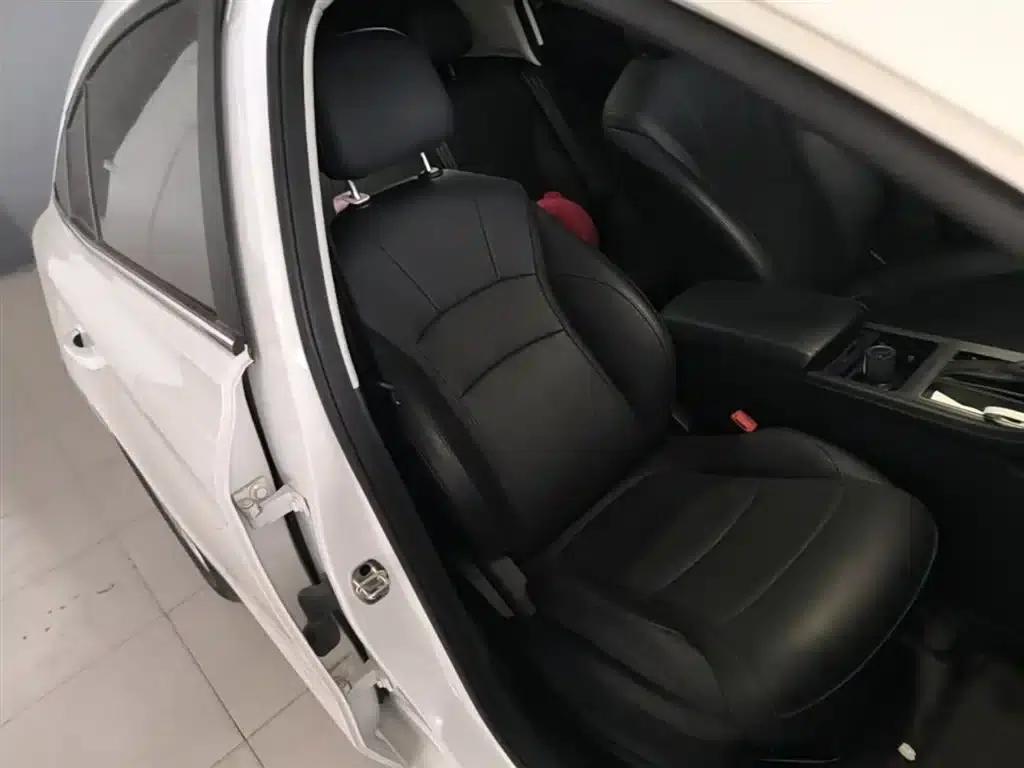 Roewe i5 2023 1.5L CVT Luxury Edition — миниатюра 25