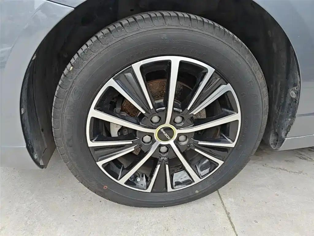 Roewe i5 2021 1.5L CVT Diamond Edition — миниатюра 23