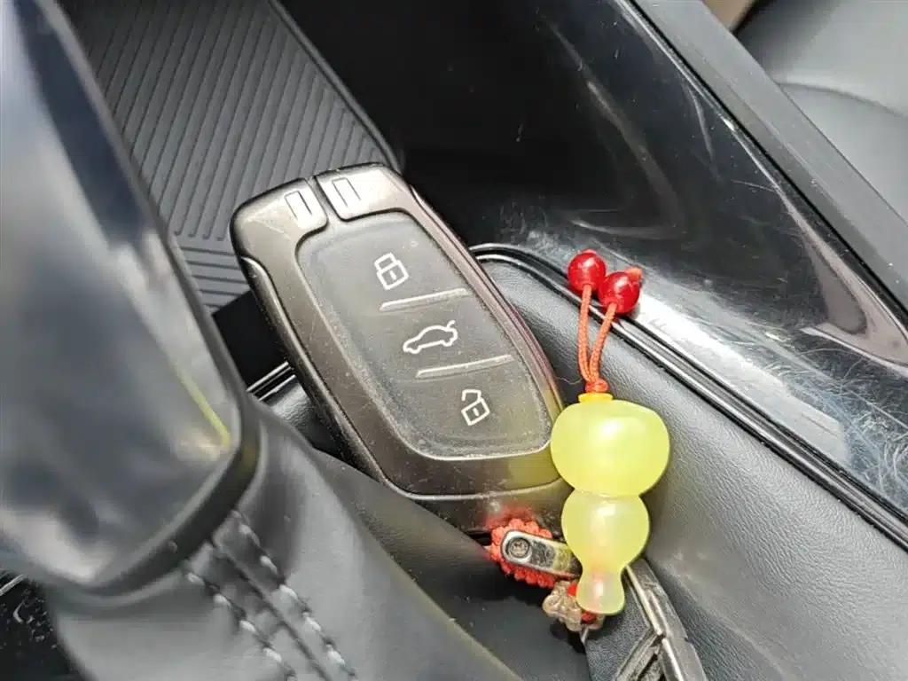Roewe i5 2021 1.5L CVT Diamond Edition — миниатюра 9