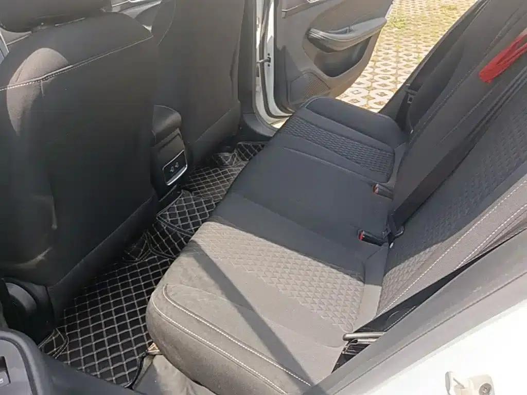 Roewe i5 2020 1.5L Manual 4G Connected Leading Edition — миниатюра 17