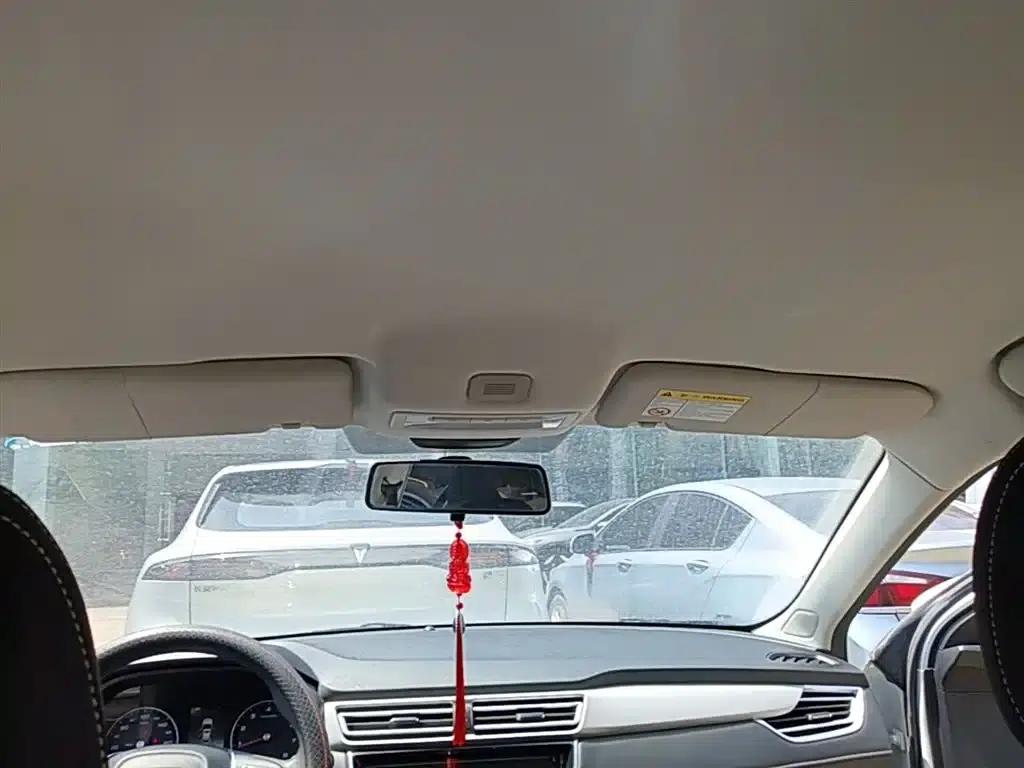 Roewe i5 2020 1.5L Manual 4G Connected Leading Edition — миниатюра 18