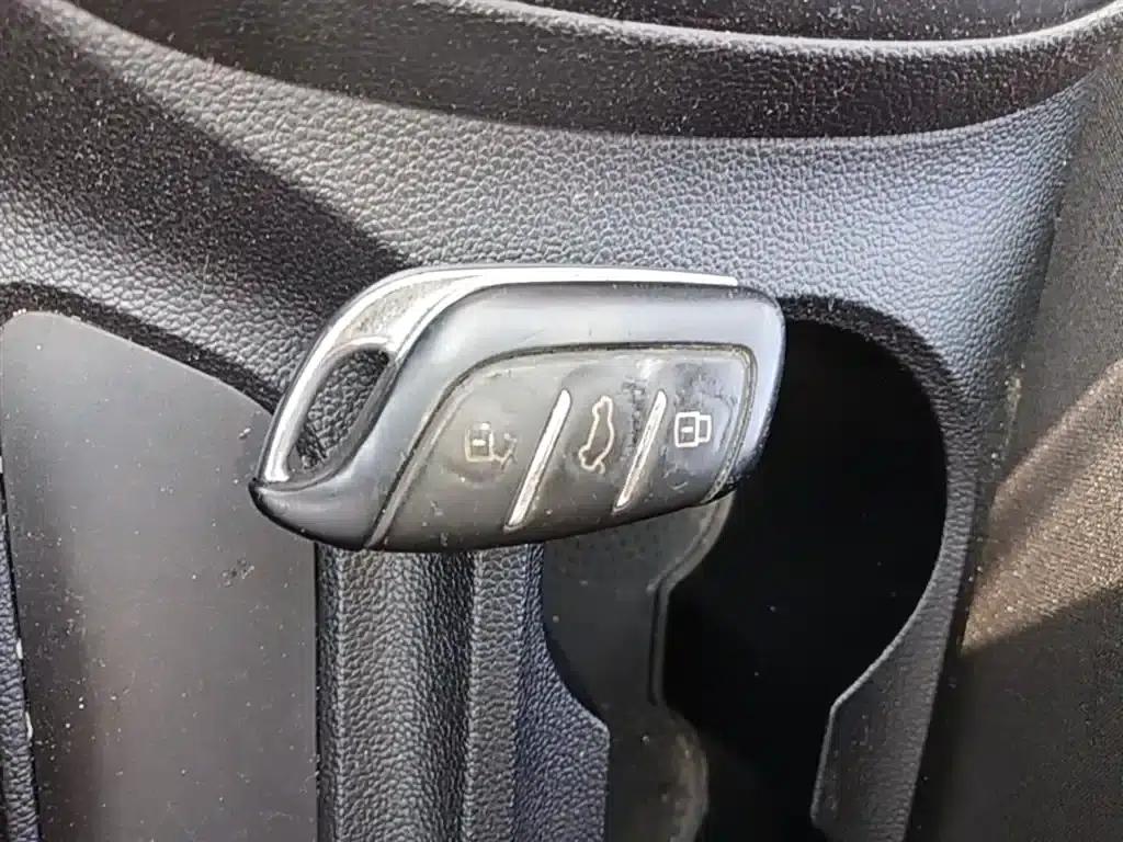 Roewe i5 2020 1.5L Manual 4G Connected Leading Edition — миниатюра 9
