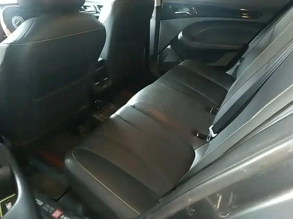 Roewe i5 2021 1.5L CVT Diamond Edition — миниатюра 17