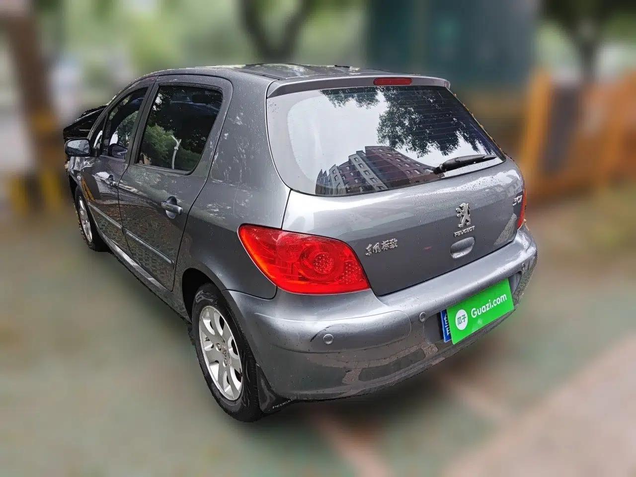 Peugeot 307 2010 Hatchback 1.6L Manual Comfort Edition — миниатюра 4