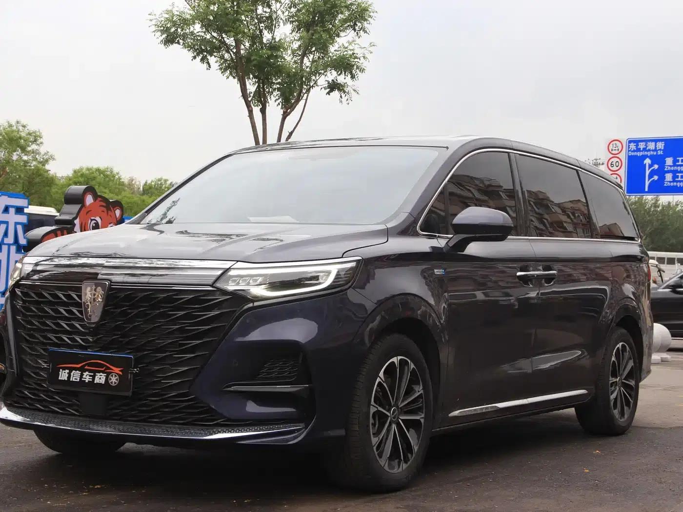 Roewe iMAX8 2022 400TGI Flagship Edition — миниатюра 1