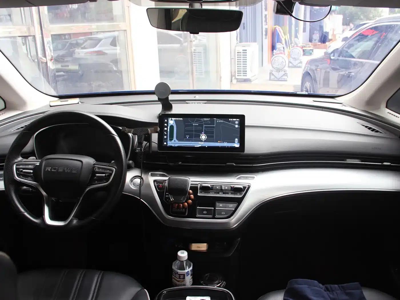 Roewe iMAX8 2022 400TGI Flagship Edition — миниатюра 4