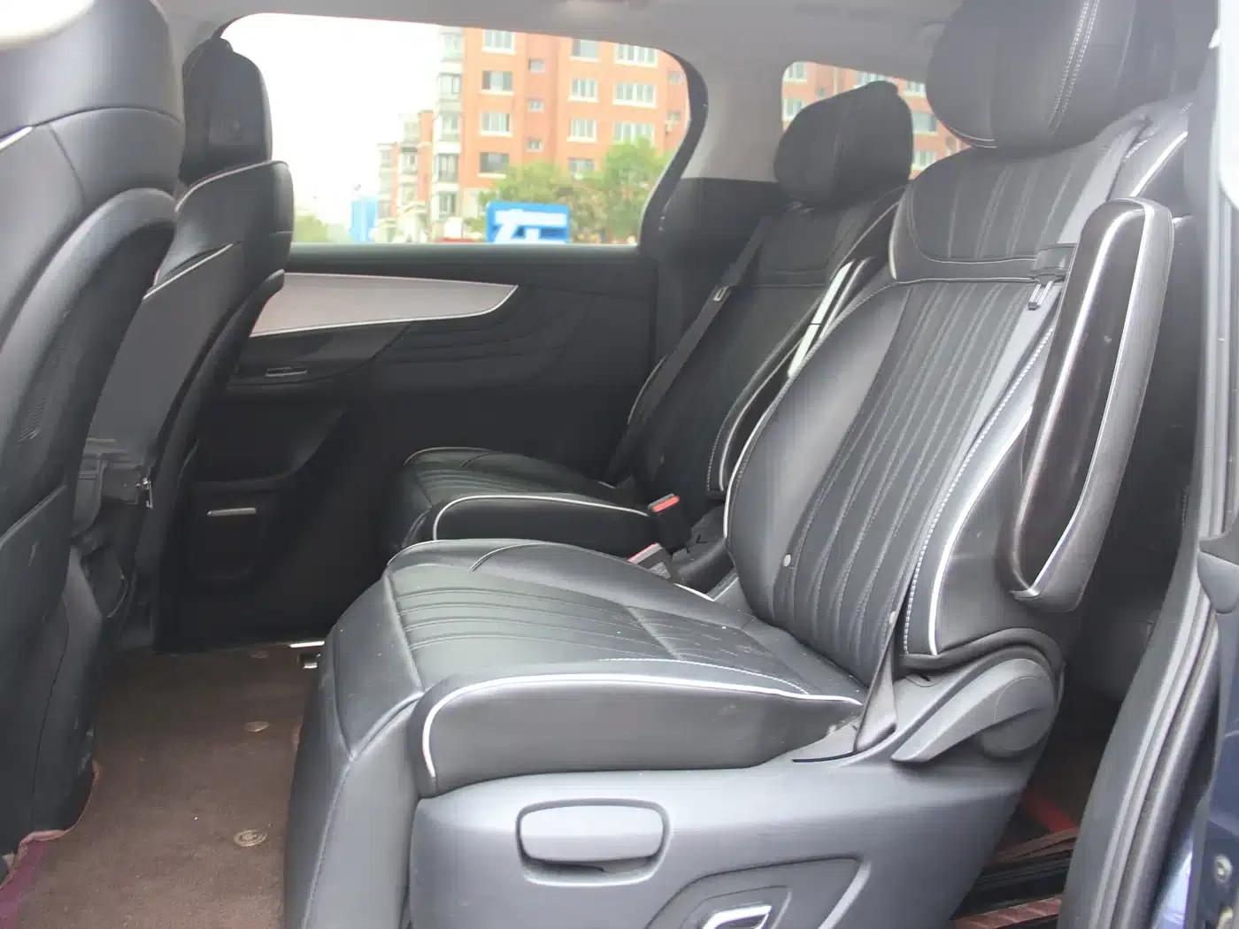 Roewe iMAX8 2022 400TGI Flagship Edition — миниатюра 6