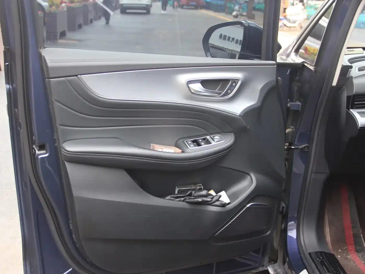 Roewe iMAX8 2022 400TGI Flagship Edition — миниатюра 10