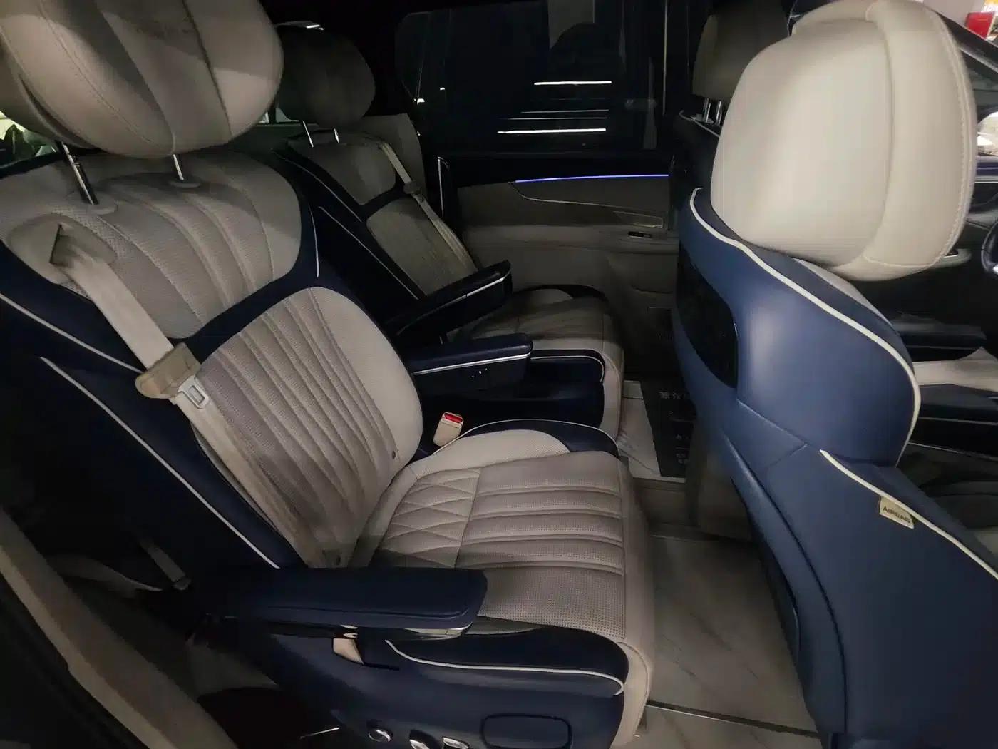 Roewe iMAX8 2022 400TGI Supreme Edition — миниатюра 10