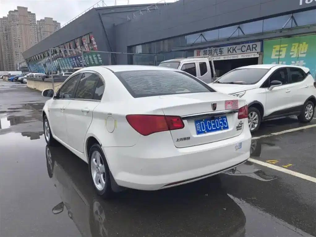 Roewe 350 2013 Model 350S 1.5L Manual Speed Edition — миниатюра 7