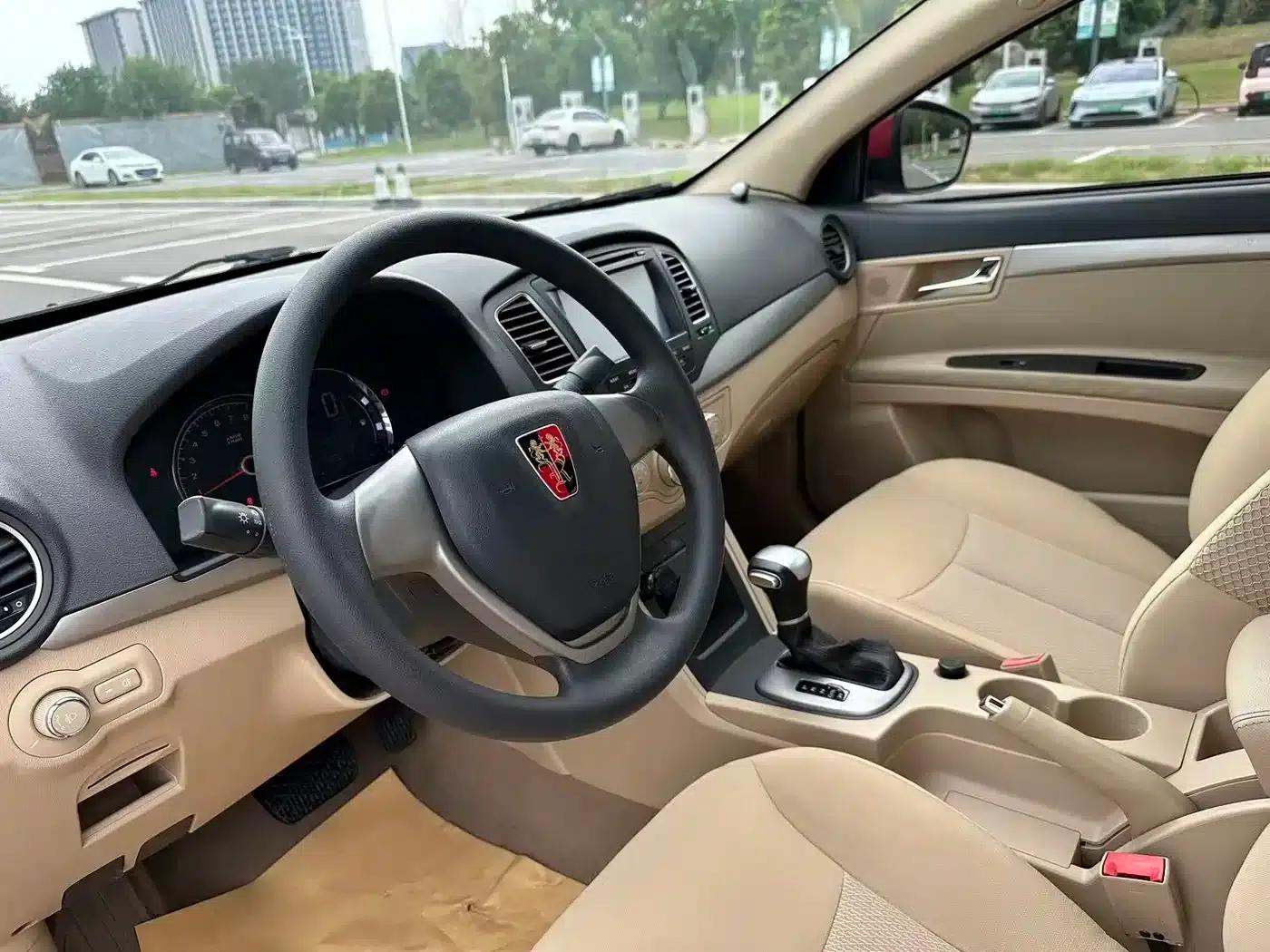 Roewe 350 2014 1.5L Automatic Speedway Edition — миниатюра 6