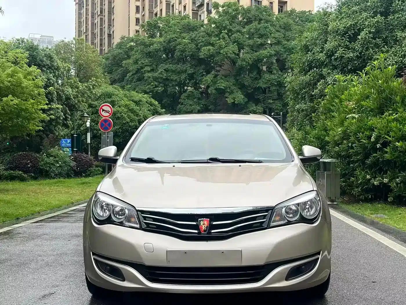 Roewe 350 2015 1.5L Automatic Premium Edition — миниатюра 2