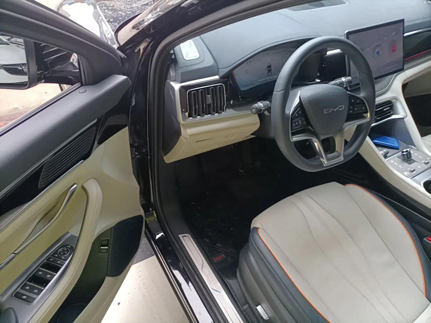 BYD Song PLUS New Energy 2024 HONOR Edition DM-i 150km Flagship PLUS — миниатюра 19