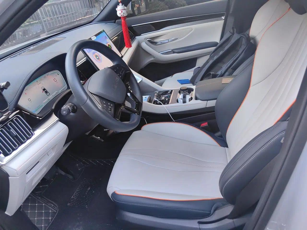 BYD Song PLUS New Energy 2023 Champion Edition DM-i 110KM Flagship Model — миниатюра 16