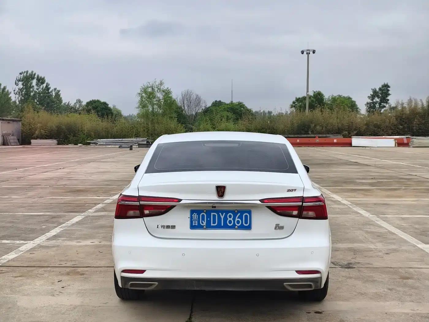 Roewe i6 Classic 2017 20T Automatic Internet Smart Edition — миниатюра 5