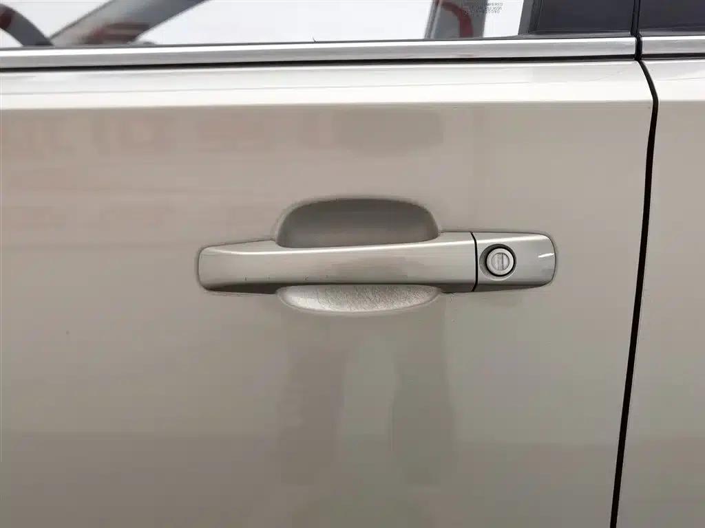 Roewe 360 2017 1.5L Automatic Deluxe Edition — миниатюра 18