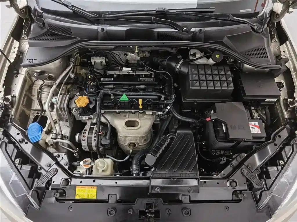 Roewe 360 2017 1.5L Automatic Deluxe Edition — миниатюра 6