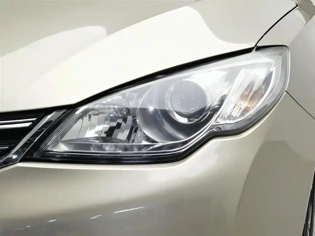 Roewe 360 2017 1.5L Automatic Deluxe Edition — миниатюра 7