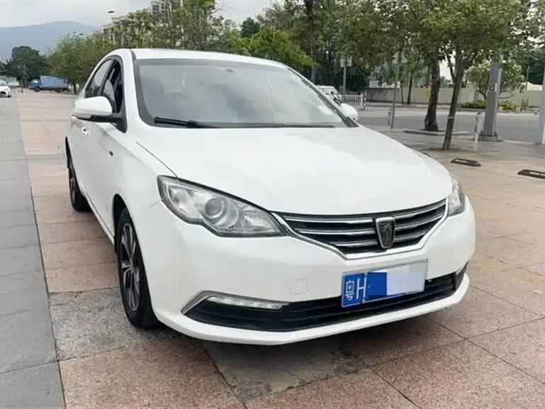 Roewe 360 2017 1.5L Automatic Deluxe Edition — миниатюра 3
