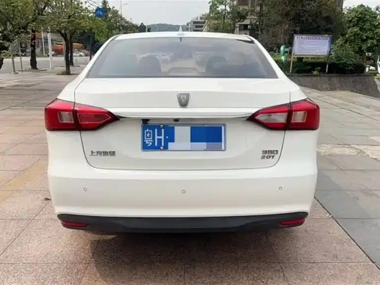 Roewe 360 2017 1.5L Automatic Deluxe Edition — миниатюра 5