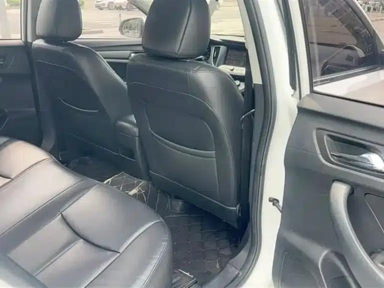 Roewe 360 2017 1.5L Automatic Deluxe Edition — миниатюра 9