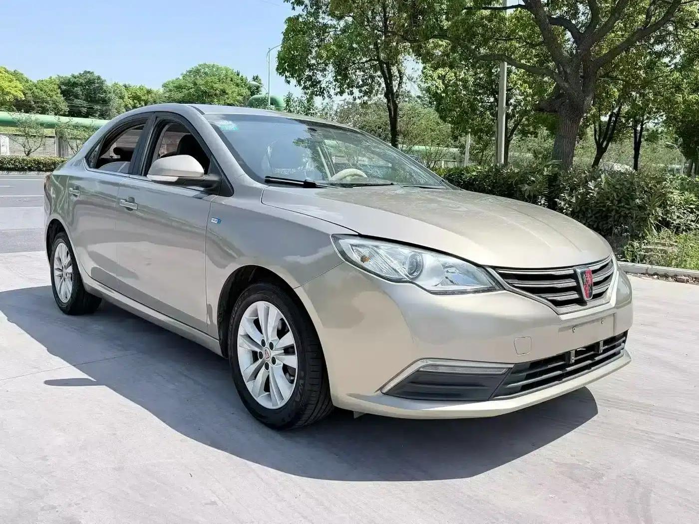 Roewe 360 2015 1.5L Automatic Deluxe Edition — миниатюра 1