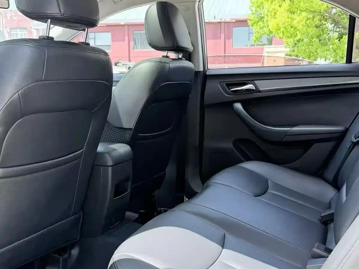 Roewe 360 2015 1.5L Automatic Deluxe Edition — миниатюра 5