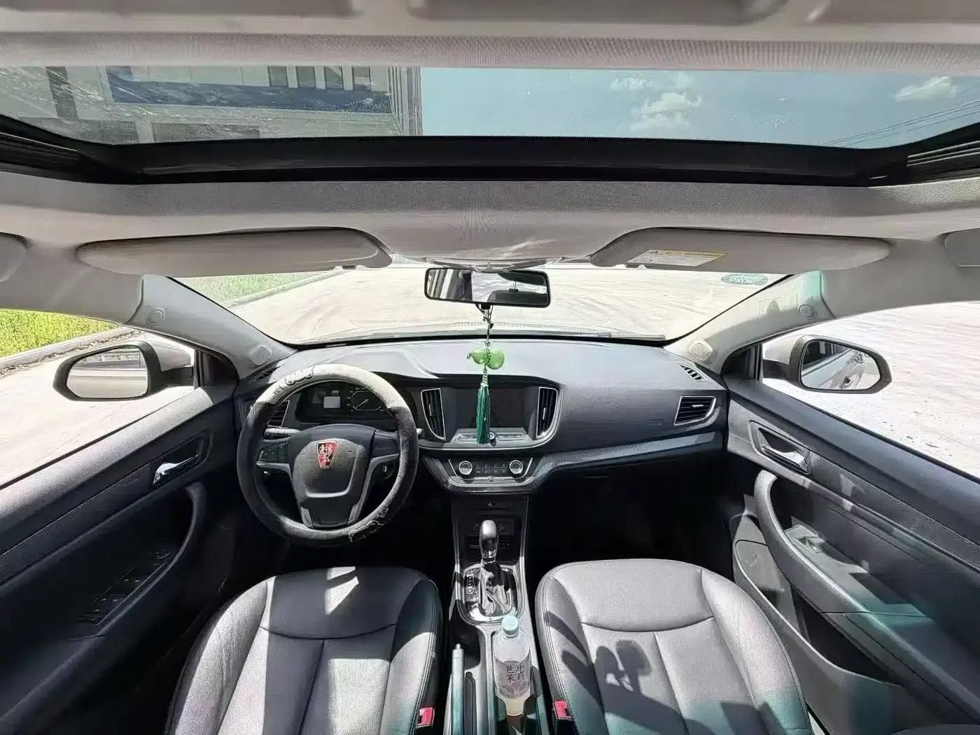 Roewe 360 2015 1.5L Automatic Deluxe Edition — миниатюра 6